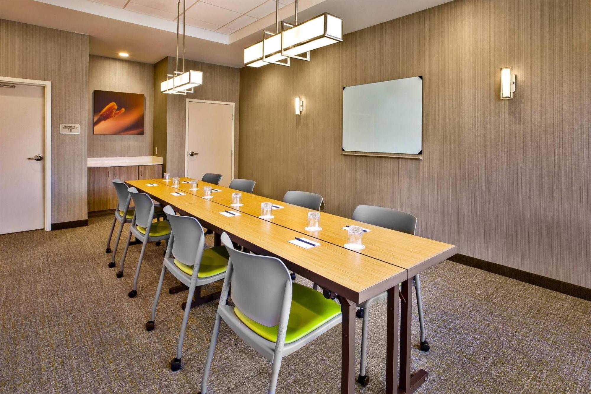 Springhill Suites By Marriott Pittsburgh Butler/Centre City Exterior photo