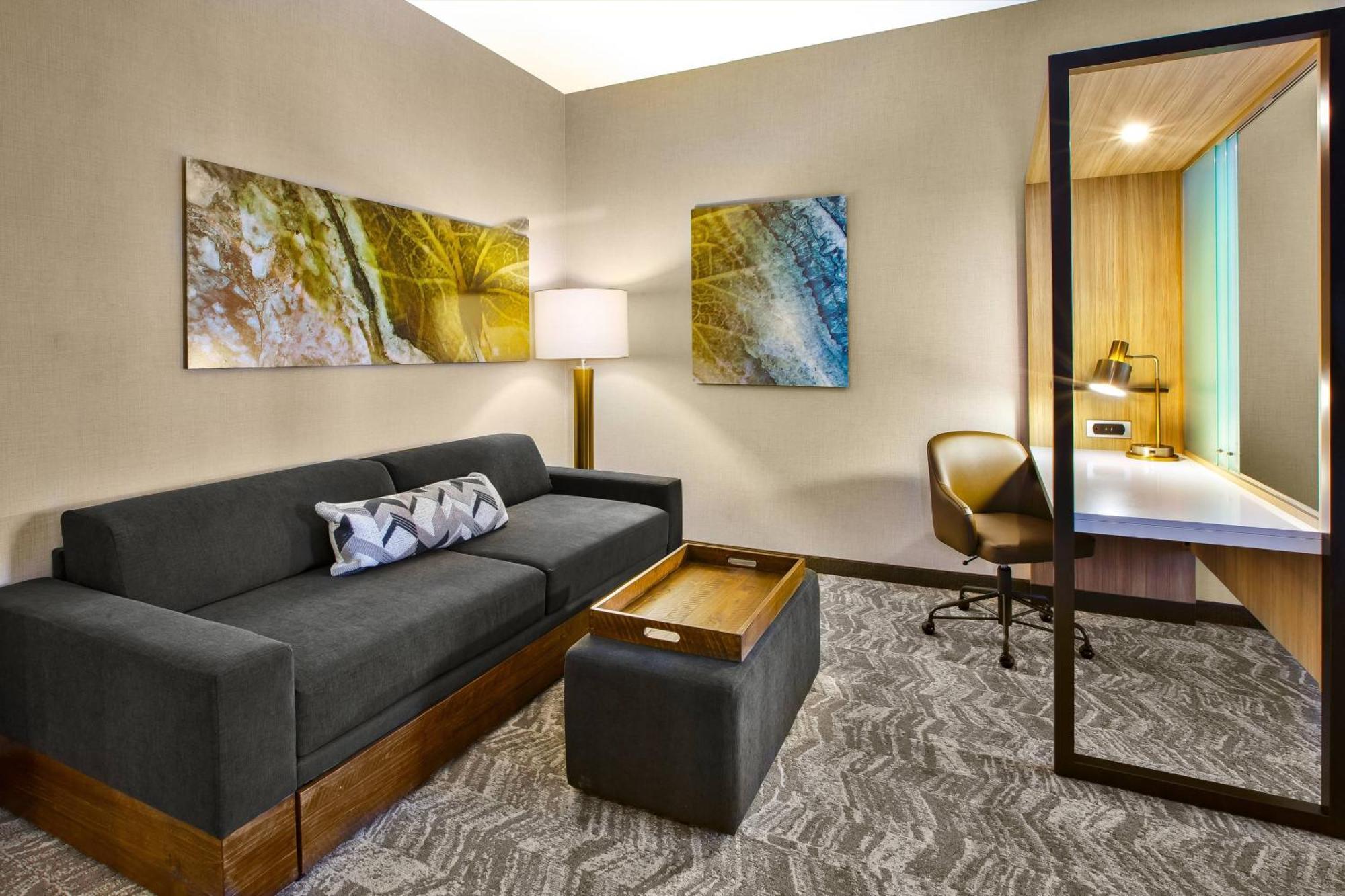 Springhill Suites By Marriott Pittsburgh Butler/Centre City Exterior photo