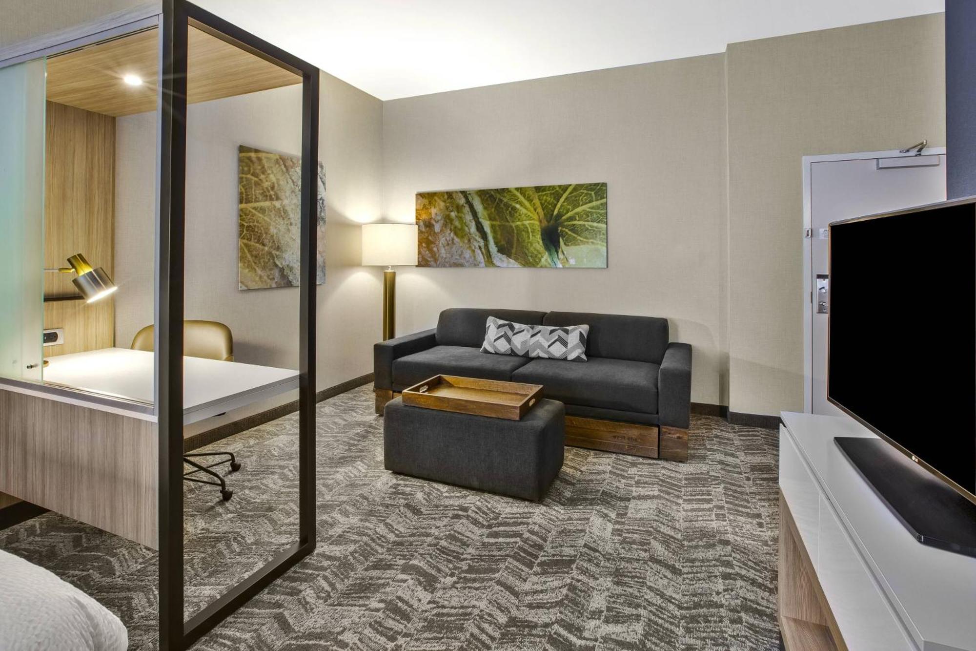 Springhill Suites By Marriott Pittsburgh Butler/Centre City Exterior photo